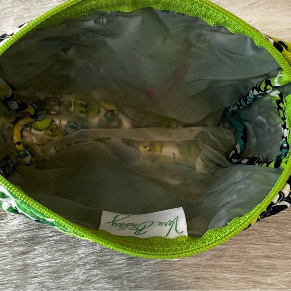 VERA BRADLEY Limes Up 2012 Medium Zip Cosmetic Case Green Yellow Floral Travel - Picture 8 of 10